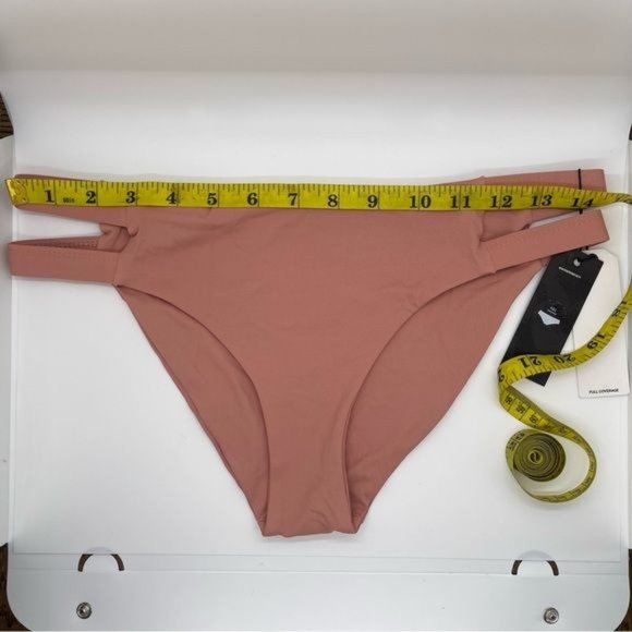 Tavik+ Chloe Side Tab Bikini Bottom in Dawn Rose Size M - Picture 4 of 6